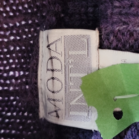 MODA INT'L (Victoria's Secret) Wool Cable Knit, Purple Sweater, Small, $50 - Picture 4 of 14